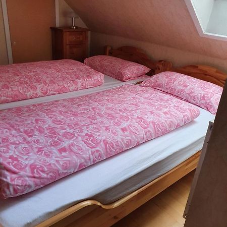 Ferienwohnung Silvia 巴特劳特堡 外观 照片
