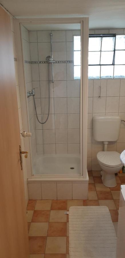 Ferienwohnung Silvia 巴特劳特堡 外观 照片